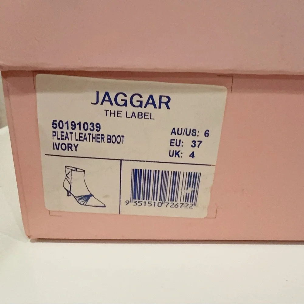 Jaggar White Pleated Leather Boots Kitten Heel Booties in Ivory NIB 37/39